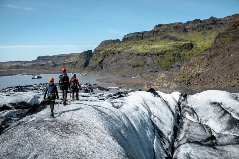 Experience the Glacier in Micro Group - Benefits of Small Group Sizes