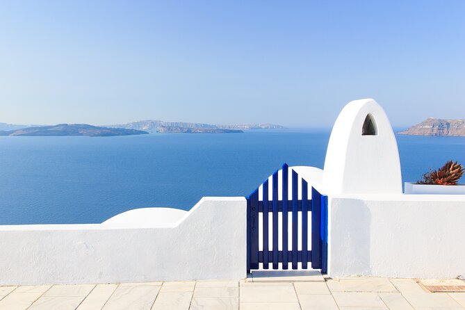 Explore Oia(IA) - Private Guided Tour - Oia Village Highlights