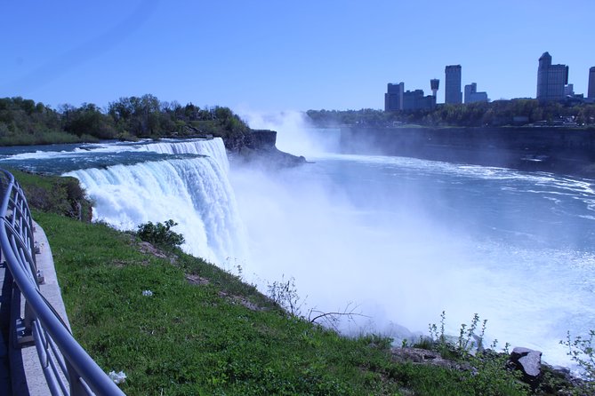 Exploring Niagara Falls by Foot With Maid of the Mist From USA - What to Expect on the Tour