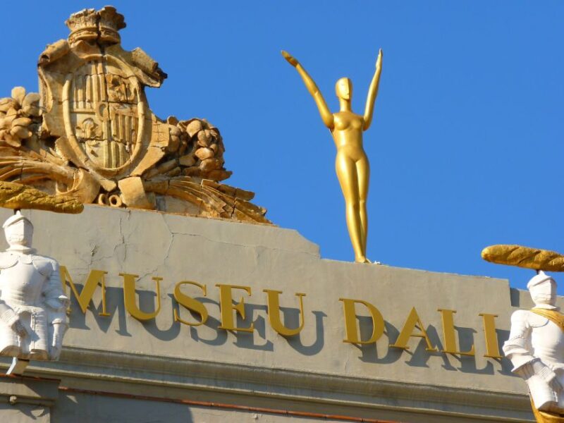 Figueres: City Walking Tour & Dali Museum - Tour Highlights