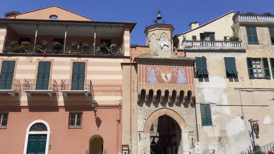 Finalborgo: Walking Tour With a Local Guide - Itinerary and Main Stops