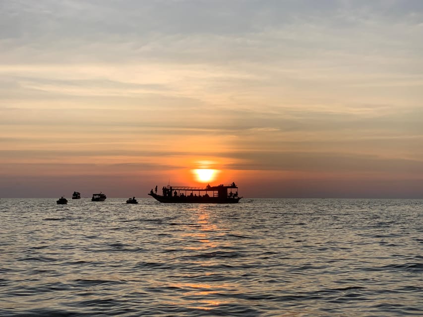 Floating Village Sunset Boat Ride Tour and Market Visit - Tour Highlights