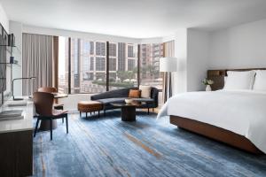 Four Seasons Hotel Houston - Hotel Overview and Location