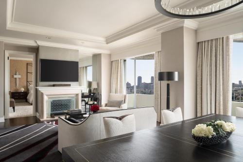 Four Seasons Hotel Los Angeles at Beverly Hills - Guest Experience