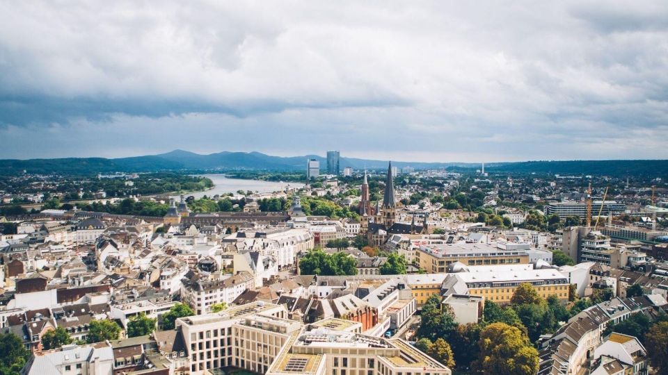 Free Walking Tour Bonn - City Center - Tour Features