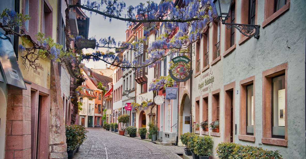 Freiburg Im Breisgau: Old Town Walking Tour in Italian - Itinerary Highlights