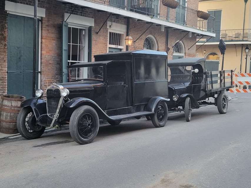 French Quarter: Haunted Hollywood Ghost Tour in New Orleans - Tour Experience