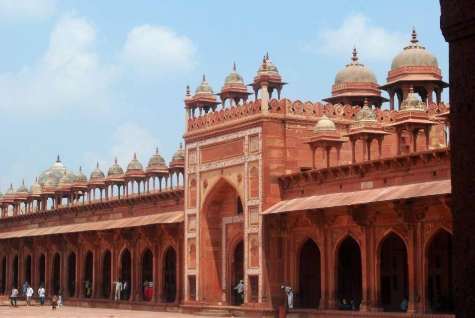 From Agra : Taj Mahal and Fatehpur Sikri Tour - Itinerary Details