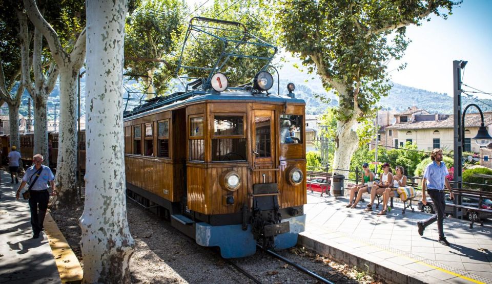 From Alcúdia: Soller Train and Tram Half Day Tour - Itinerary and Experience