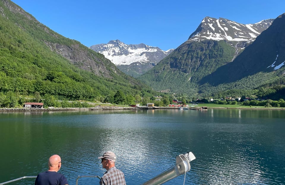 From Ålesund to Øye: Hjørund Fjord One-Way Boat Cruise - Itinerary and Key Stops