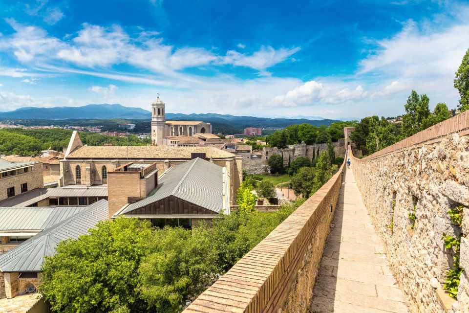 From Barcelona: Private Full-Day Girona & Sitges Guided Tour - Itinerary Details