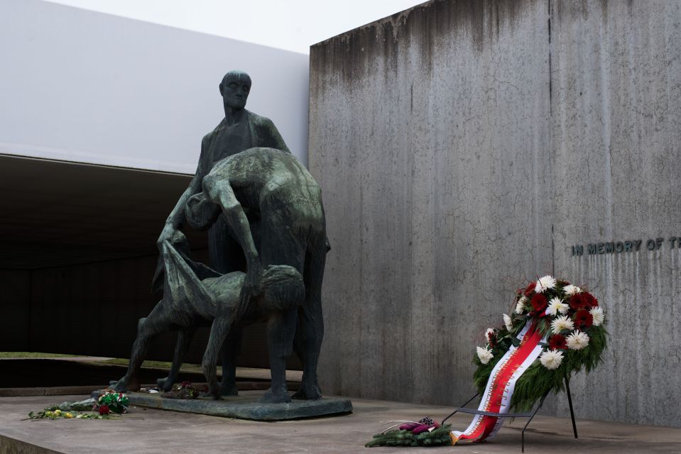 From Berlin: Private Sachsenhausen Concentration Camp Tour - Tour Duration and Group Size