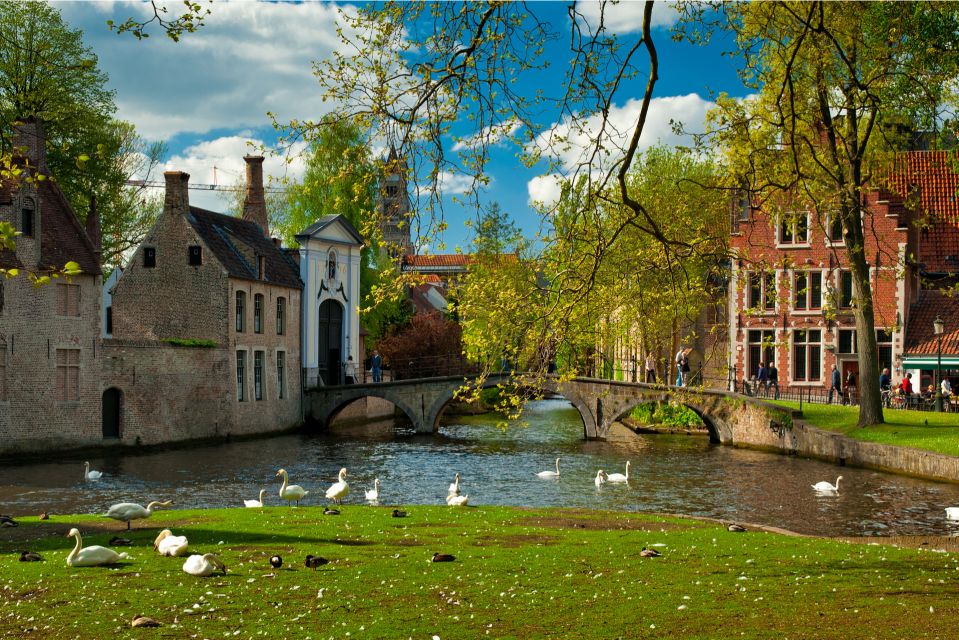 From Brussels: Bruges Day Trip With Optional Boat Tour - Itinerary Details