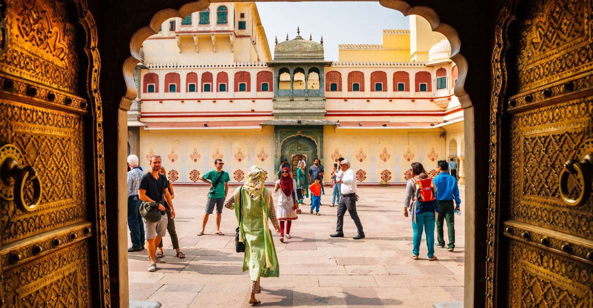 From Delhi: Jaipur Sightseeing Tour With Hotel Pickup - Pickup Locations and Accessibility