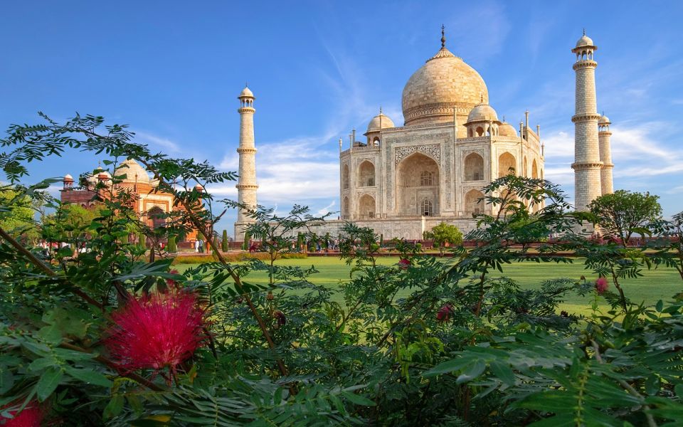 From Delhi: Kids Friendly Taj Mahal Tour - Day 1 Itinerary