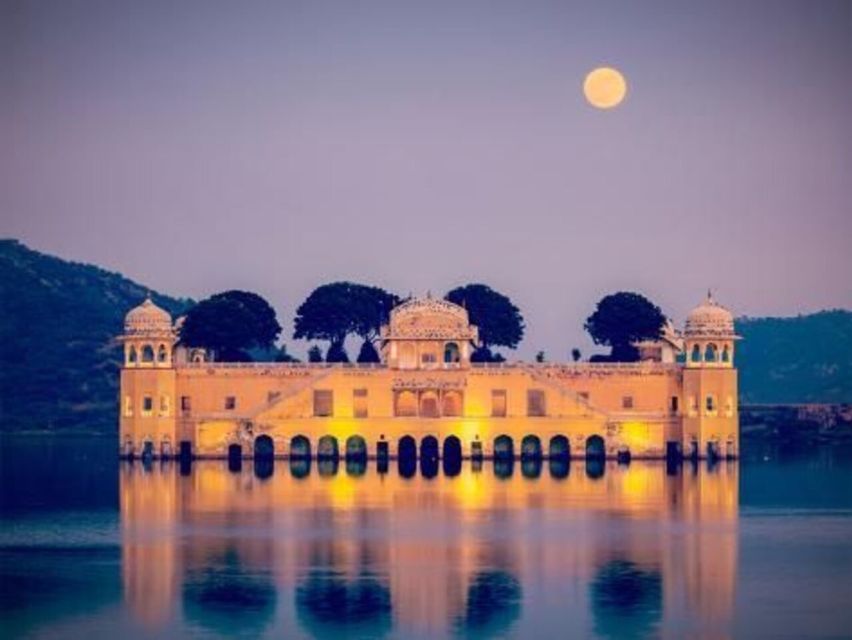 From Delhi: Private LGBT-Friendly Jaipur Heritage Day Trip - Itinerary Details