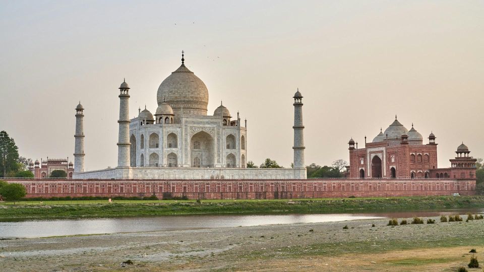 From Delhi: Private Taj Mahal Sunrise and Agra Fort Day Trip - Itinerary and Experience