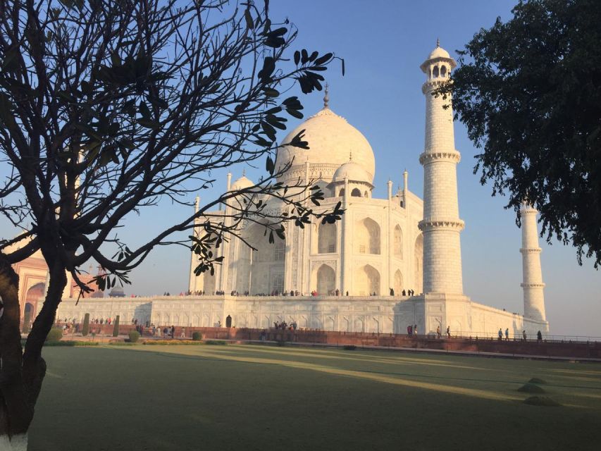 From Delhi: Same Day Taj Mahal Tour by Car With Chauffeur - Itinerary and Activities