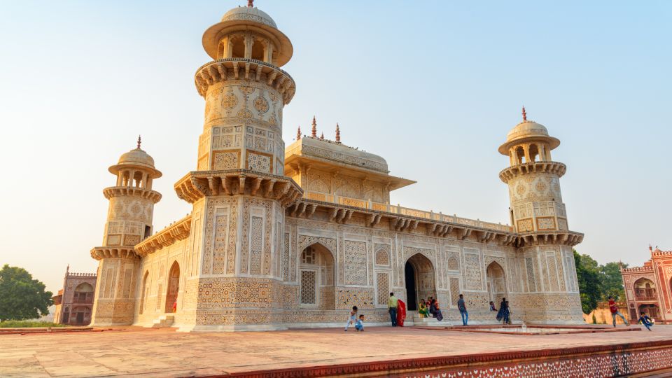 From Delhi: Same Day Tour of Taj Mahal, Red Fort & Baby Taj - Highlights of the Tour