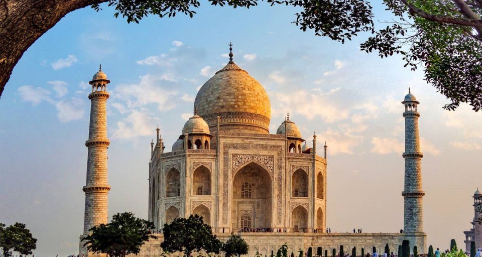 From Delhi: Taj Mahal Tour for Corporates - Itinerary Details