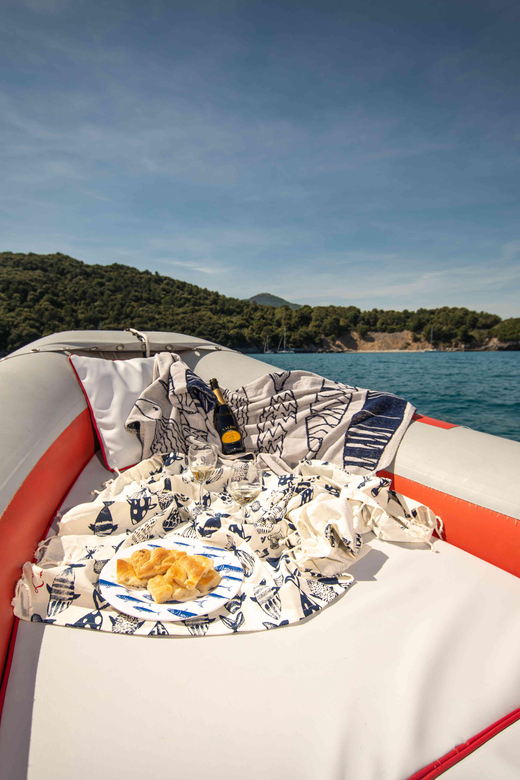 From Fezzano: Gulf of Poets Full Day Private Boat Tour - Tour Experience