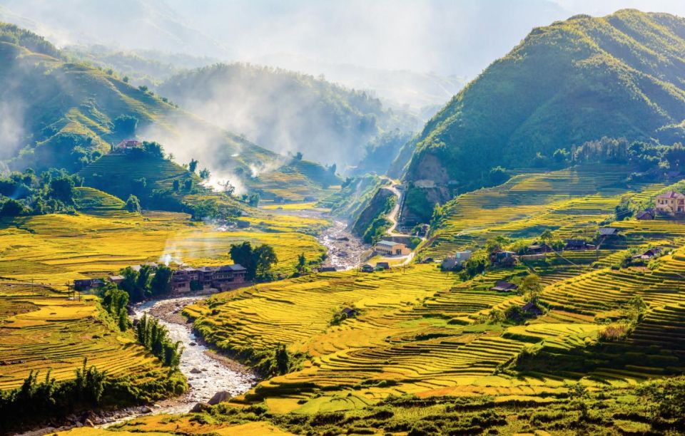 From Hanoi: 2D1N Sapa Hotel Trek With Overnight Bus - Trekking Highlights