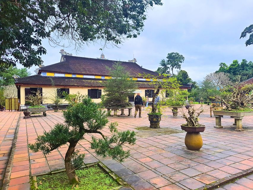 From Hue: Visit 3 Famous Pagodas of Hue & Tu Duc Tomb - Itinerary Highlights