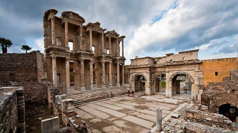 From Istanbul: Ephesus and Pamukkale 2-Day Trip With Flights - Detailed Itinerary