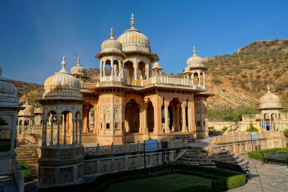 From Jaipur: Local Jaipur Sightseeing Tour By Car - Itinerary Highlights