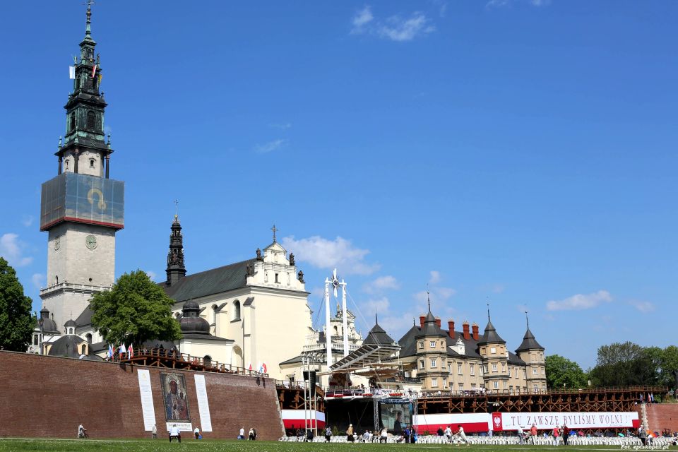 From Krakow: Czestochowa Monastery Private Tour - Tour Experience