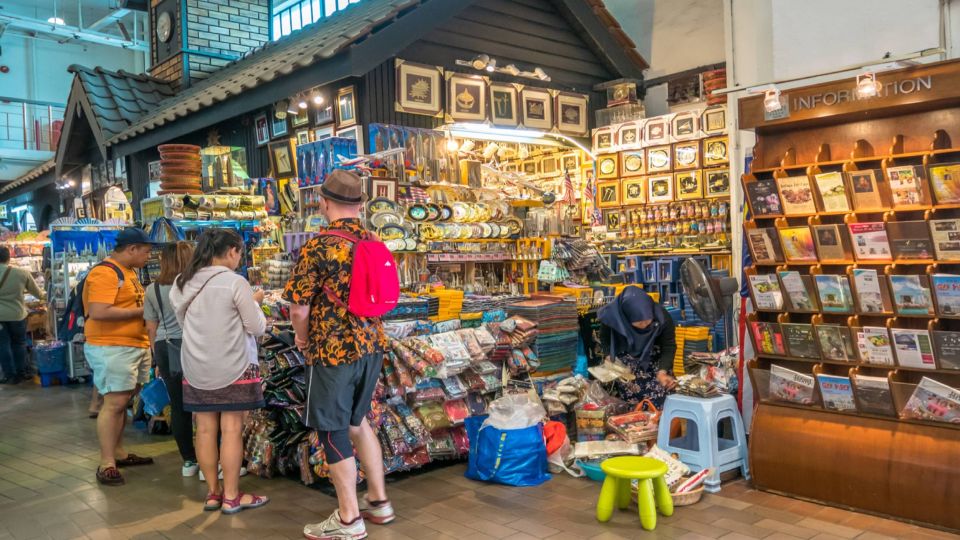 From Kuala Lumpur: Batu Caves Cultural Temple Tour - Itinerary Highlights