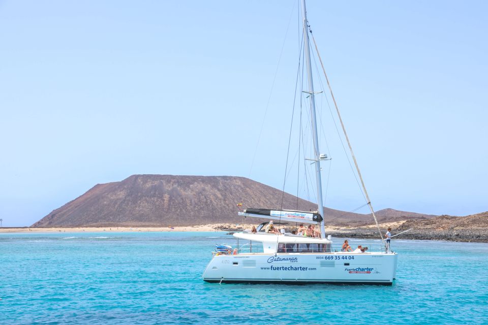 From Lanzarote: Lobos Island and Fuerteventura Day Cruise - Itinerary and Activities