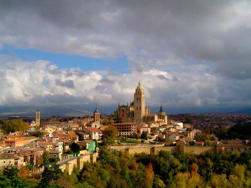 From Madrid: Ávila and Segovia Guided Day Trip - Tour Overview