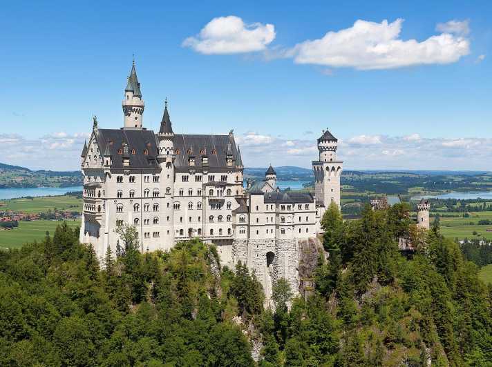 From Munich: To Neuschwanstein Castle, Linderhof, Oberammergau - Itinerary Highlights