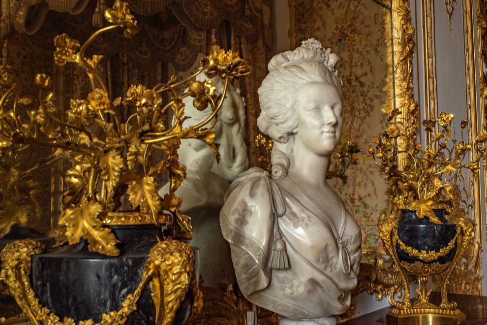 From Paris: Versailles Palace & Gardens Private Guided Tour - Itinerary Details