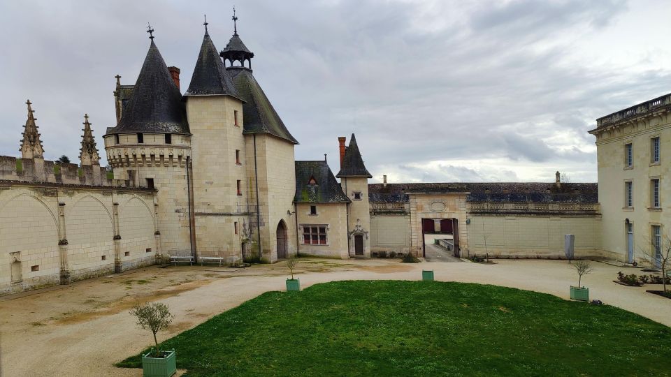 From Poitiers: Private Visit of the Castle of Dissay - Location and Accessibility