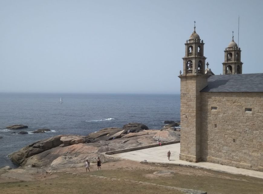 From Santiago De Compostela: Finisterre and Muxía Day Trip - Itinerary and Locations Visited