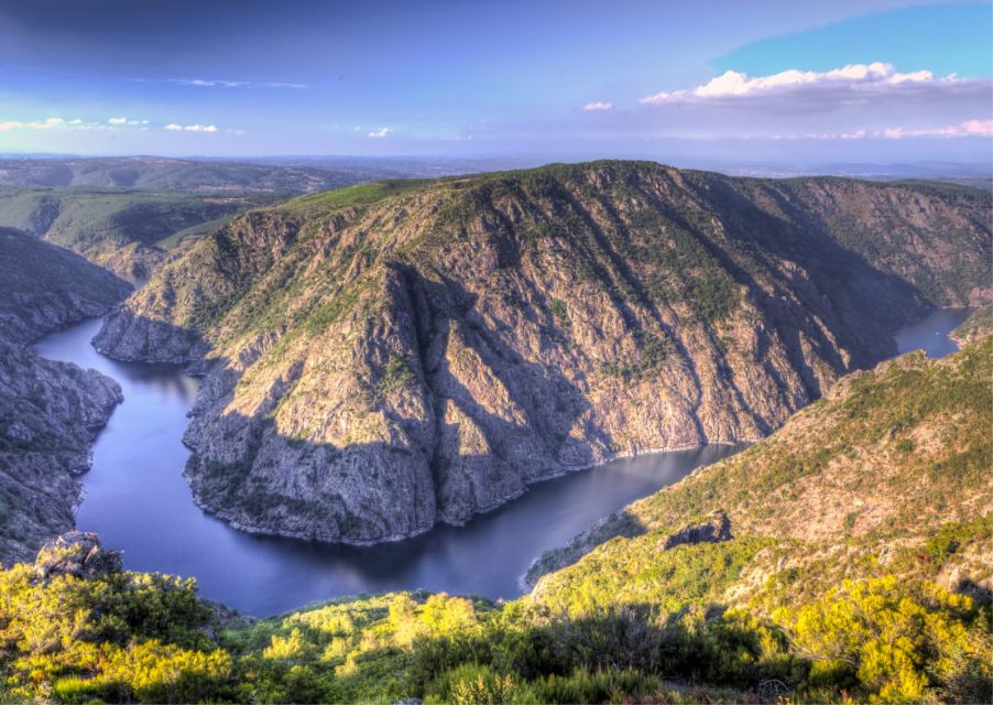 From Santiago: Ribeira Sacra History & Art Trip With Cruise - Itinerary Details