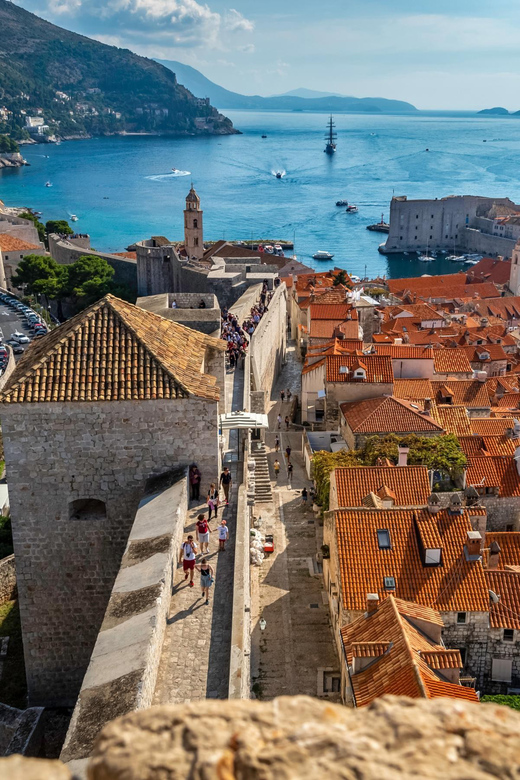 From Split and Trogir: Dubrovnik Private Day Trip With Guide - Exploring Dubrovniks Old Town