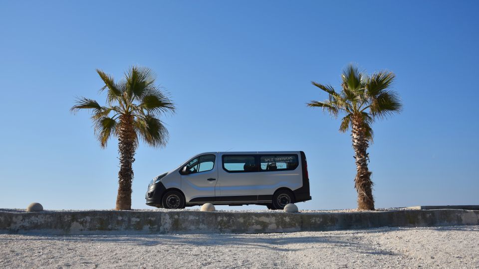 From Split: Private 1-Way Transfer to Dubrovnik - Vehicle Amenities