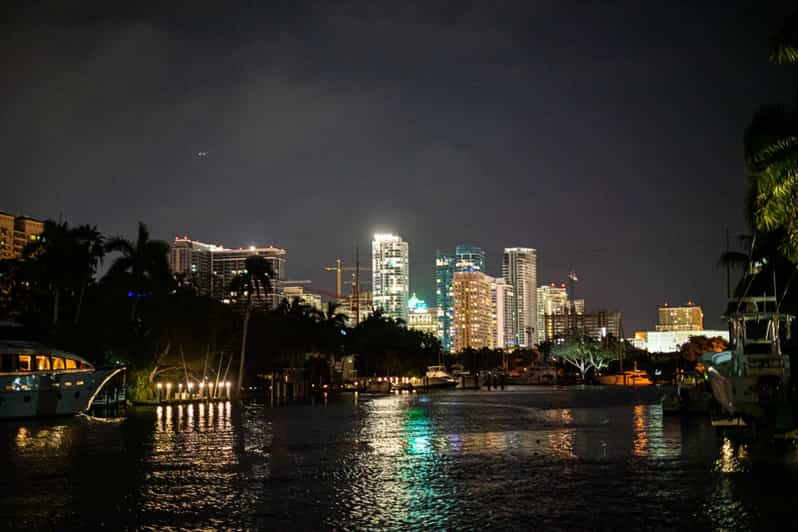 Ft Lauderdale Private Boat for 26: Evening Party Boat - Experience Highlights