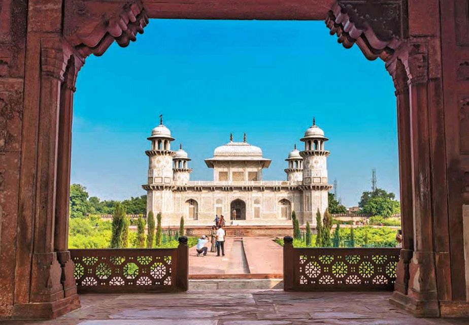 Full-Day Agra Local Private Tour by Car - Itinerary Highlights