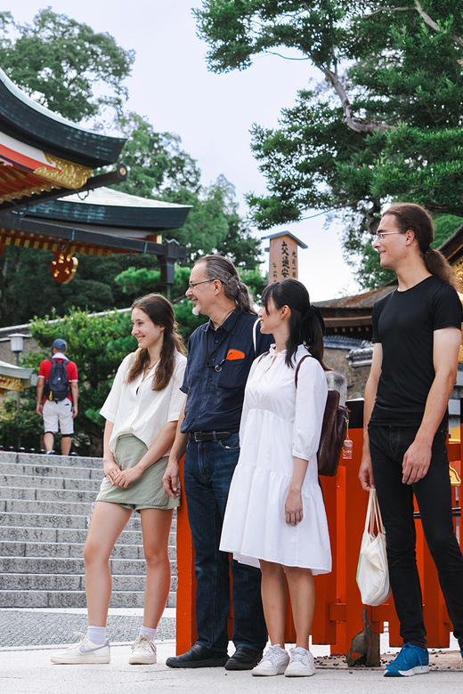 Fushimi Inari Taisha Shrine: Guided Walking Tour With Guide - Experience Highlights