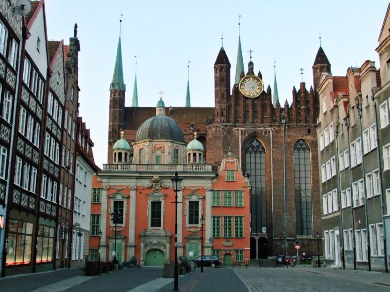 Gdansk Old Town Half-Day Private Walking Tour - Experience Highlights