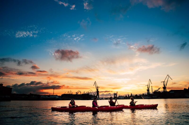 Gdansk: Sunset Kayak Tour - Experience Highlights