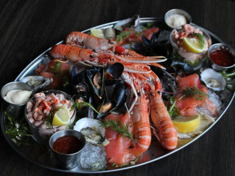 Glasgow: Luxury Seafood Platter at Scottish Restaurant - Luxury Seafood Platter Details