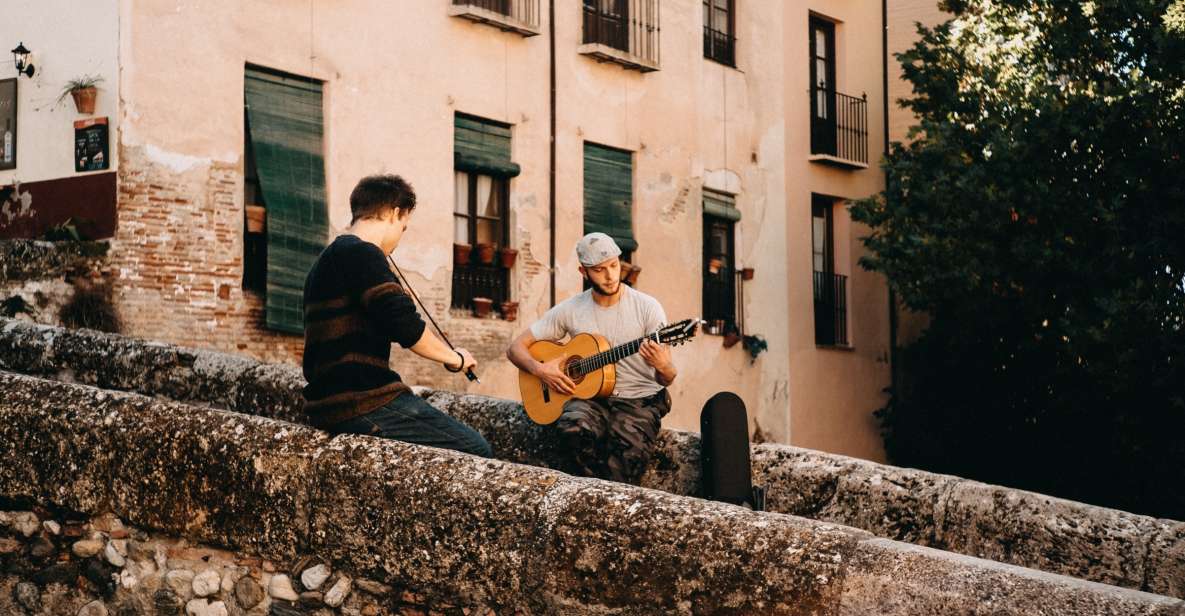 Granada: Albaicín & Sacromonte Walking Tour & Flamenco Show - Itinerary Highlights