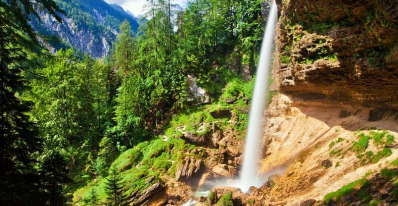 GREEN LAKES GUIDED CYCLING TOUR - Itinerary Highlights