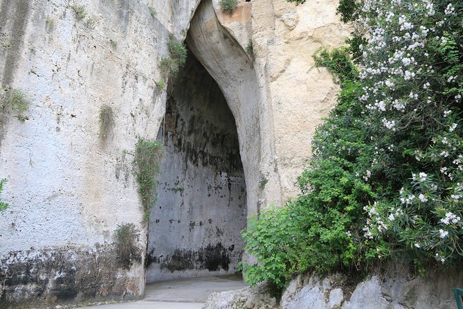 Group Guided Tour of the Archaeological Park of Neapolis - Tour Highlights