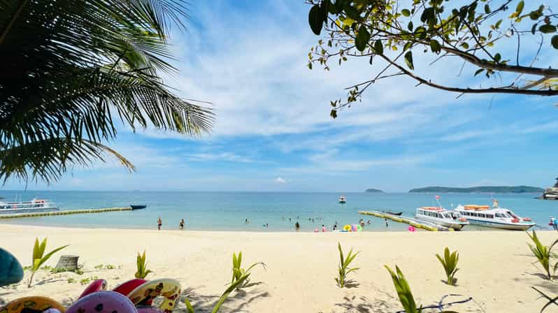 Group Tour: Cham Island Sightseeing & Snorkeling - Experience Highlights